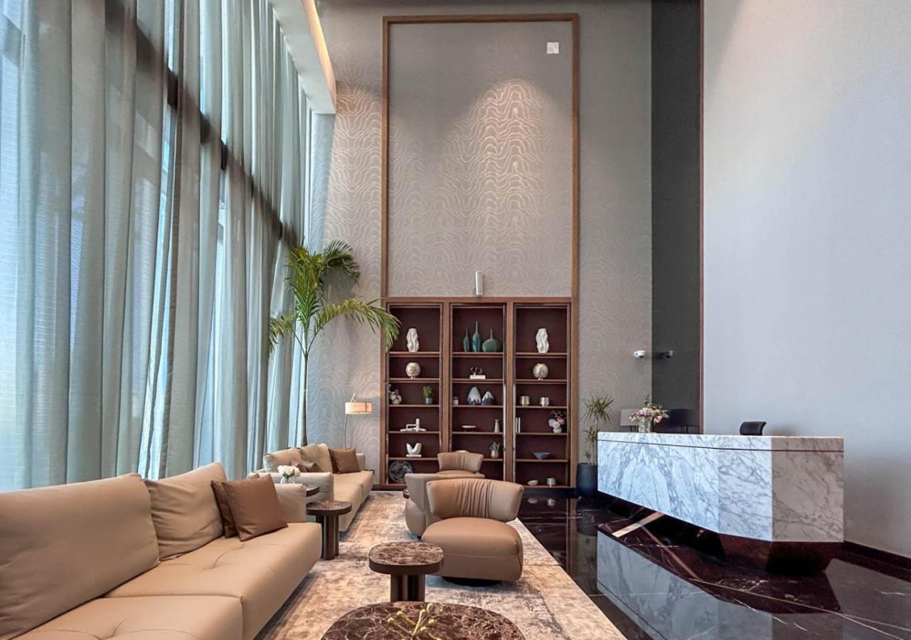 Sky High 1br In View With 41st Floor Views * Dubai