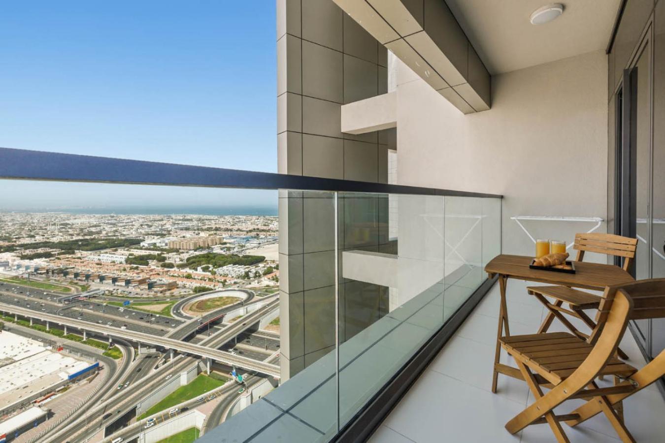 Sky High 1br In View With 41st Floor Views Apartment *